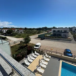 Appartement An Der 1 Reihe Vom, Funtana